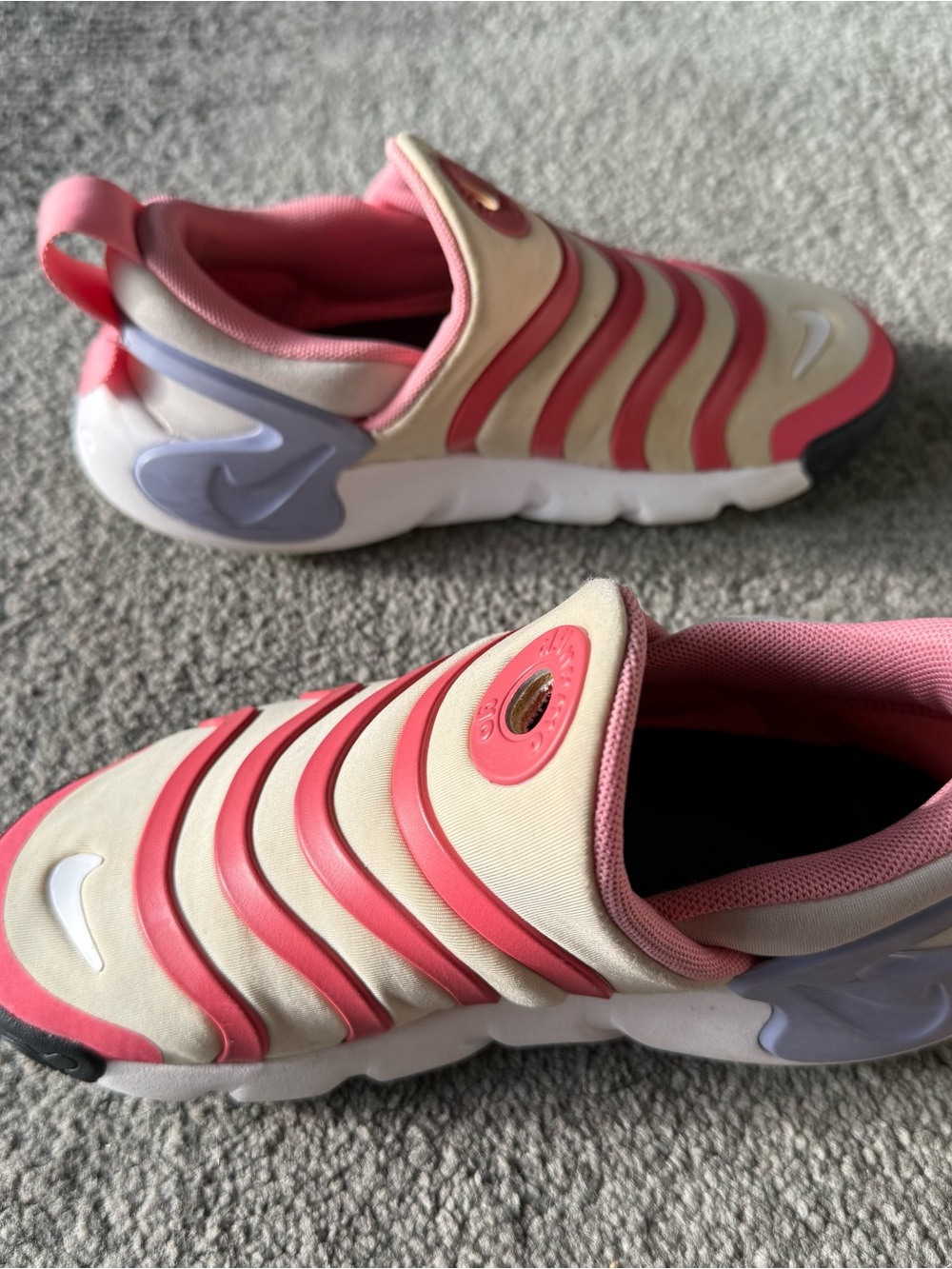 Nike Dynamo Go Girl's sneakers - size 1 - Picture 4 of 5